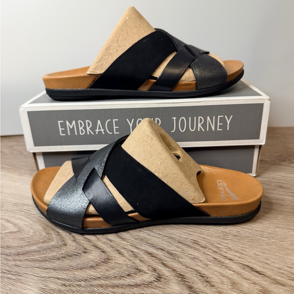 Dansko Joanna Multi Comfort Slide Sandals in Black Size 37